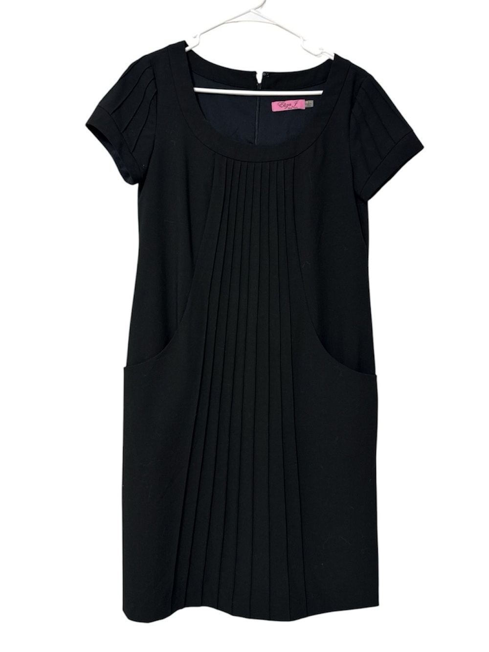 Eliza J Black Front Pleated Short-Sleeve Dress